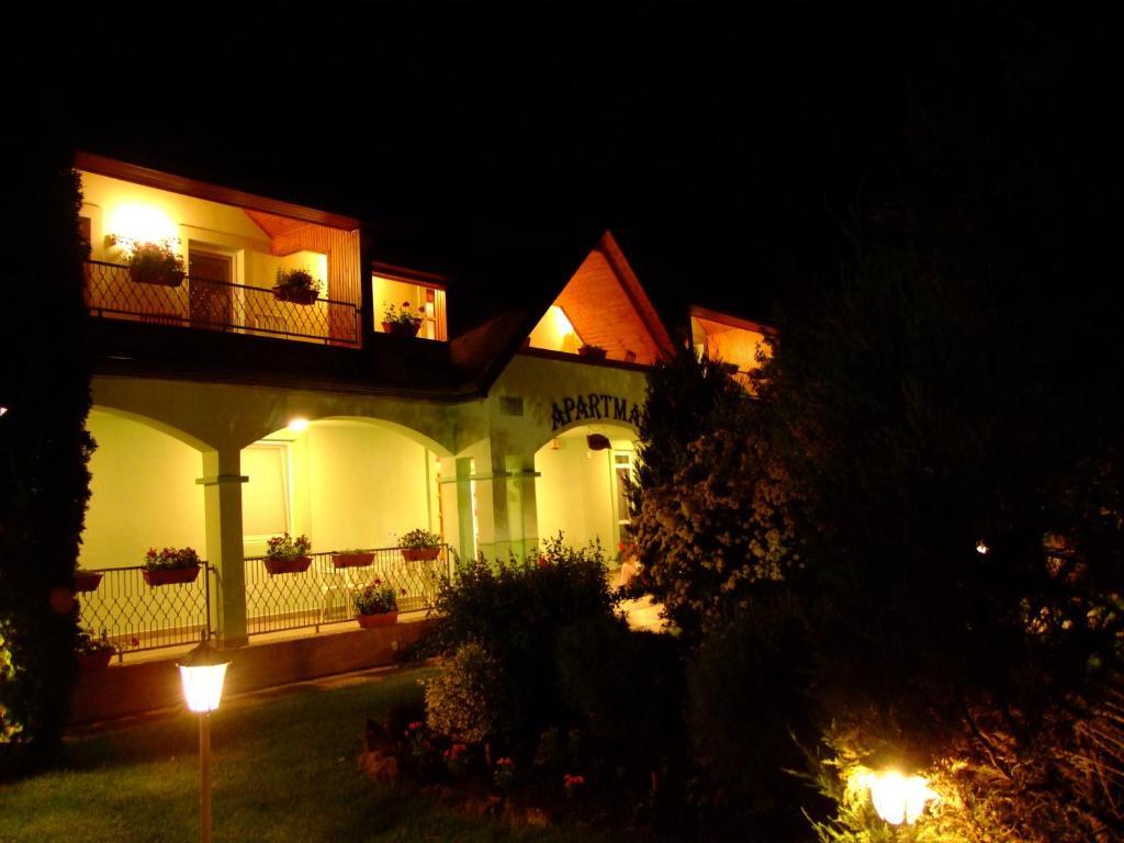 Rajna Apartmanhaz Bogacs Exterior photo